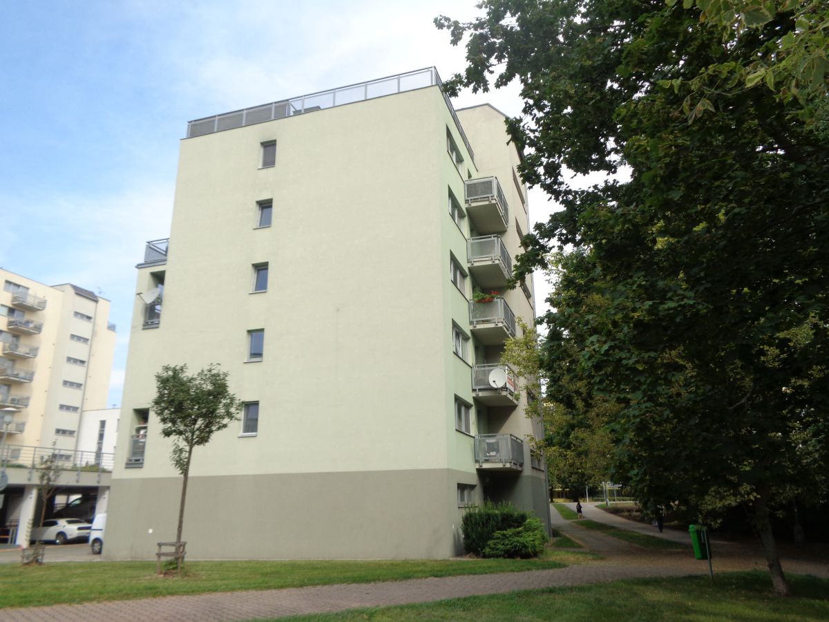 Prodej byt 2+kk, Pardubice, ul. Bělehradská, Polabiny