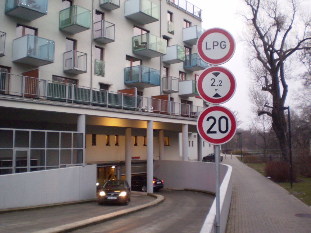 Parking place for rent Prague 10 Vršovice / Praha 4 Nusle / 2 Vinohrady
