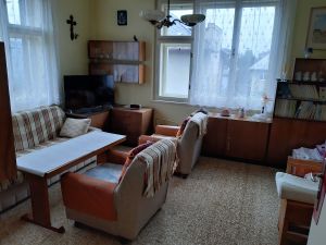 Prodáme bytovou jednotku 3+1v rodinném domě v Rychnově nad Kněžnou. 11