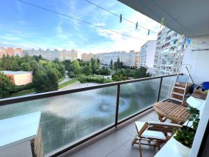 Prodej prosluněného bytu 3+1, 73 m² s balkónem a sklepní kójí na Praha 13 - Stodůlky. 11