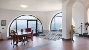 Vila s nádherným výhledem na moře na Ischii v Itálii 8