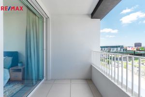 Pronájem bytu 2+kk 54 m² v 5 podlaží s balkonem a parkováním, Jankovcova, Praha 7 - Holešovice 13