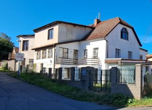 Prodej nájemního domu, 369 m², Praha - Cholupice  1