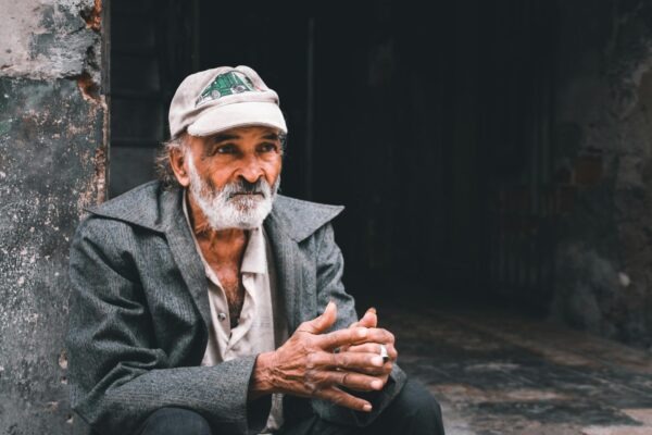 Reklamné plochy a billboardy: Prenájom fasád a strechy – právne náležitosti