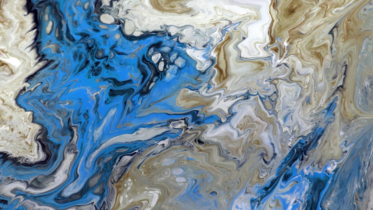 Hybridný striedač vs. on-grid/off-grid: Technologická komparácia a výber riešenia