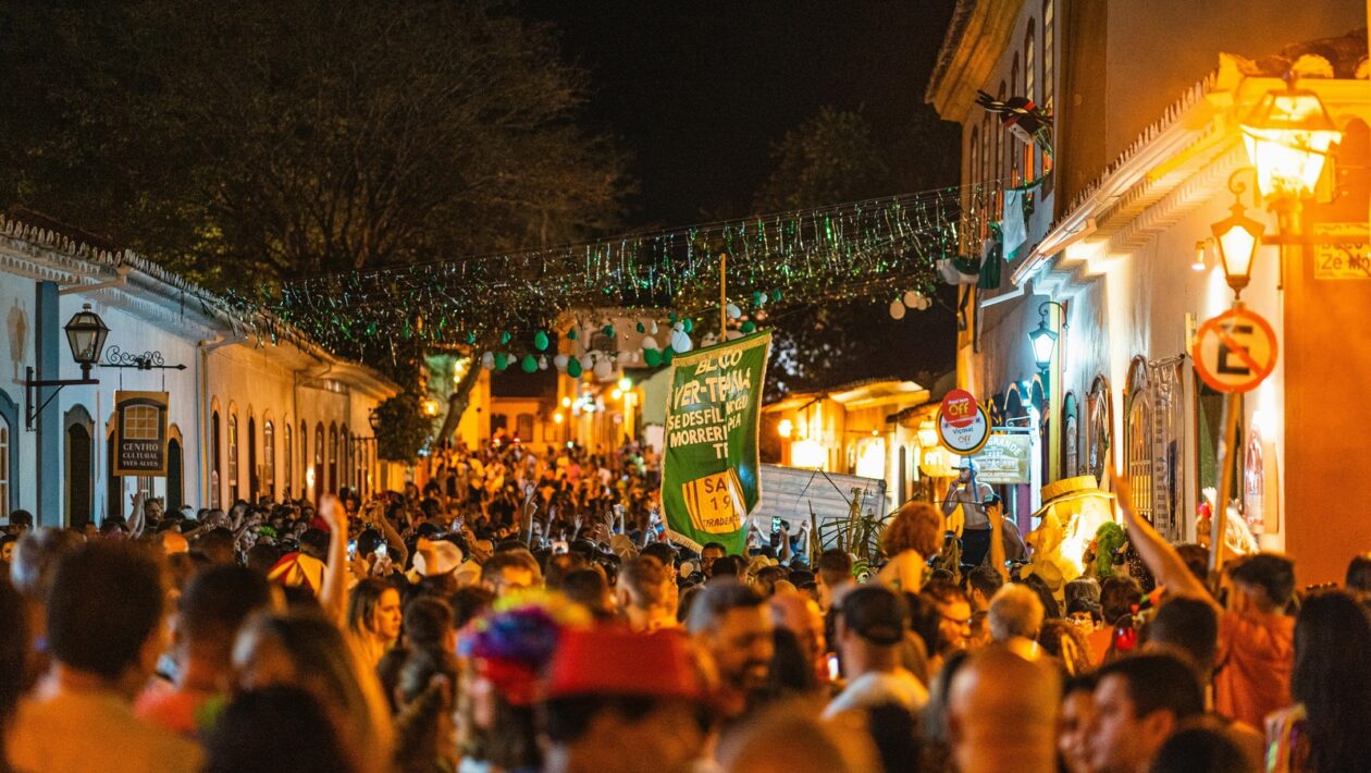 Prepäťová ochrana a uzemnenie: Zabezpečenie fotovoltickej sústavy