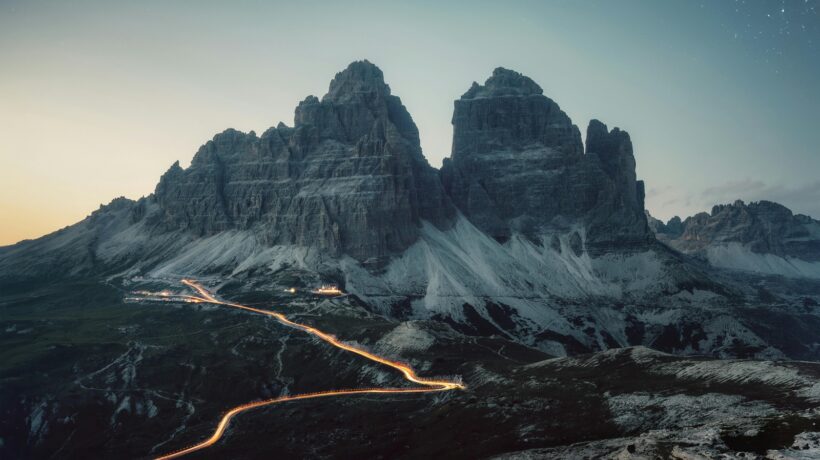 Budúcnosť fotovoltiky: Tandemové články, Perovskity a BIPV (fasády, strešné krytiny)