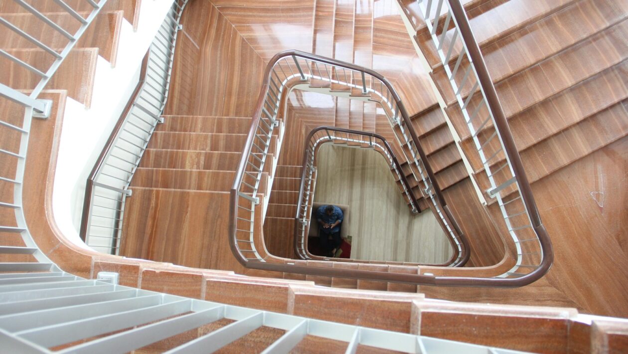 Ložnice: Ergonómia, osvetlenie a akustika