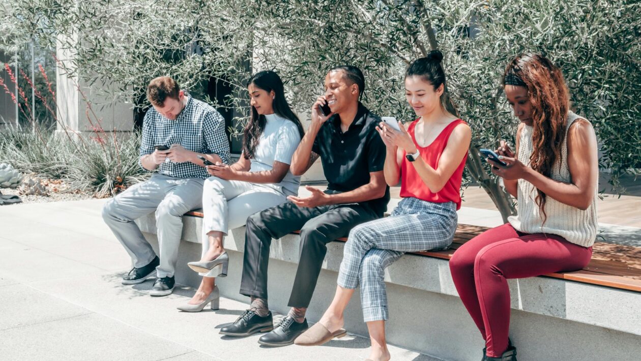 Materiálové řešení pro svislou a vodorovnou hydroizolaci: Typy a aplikace