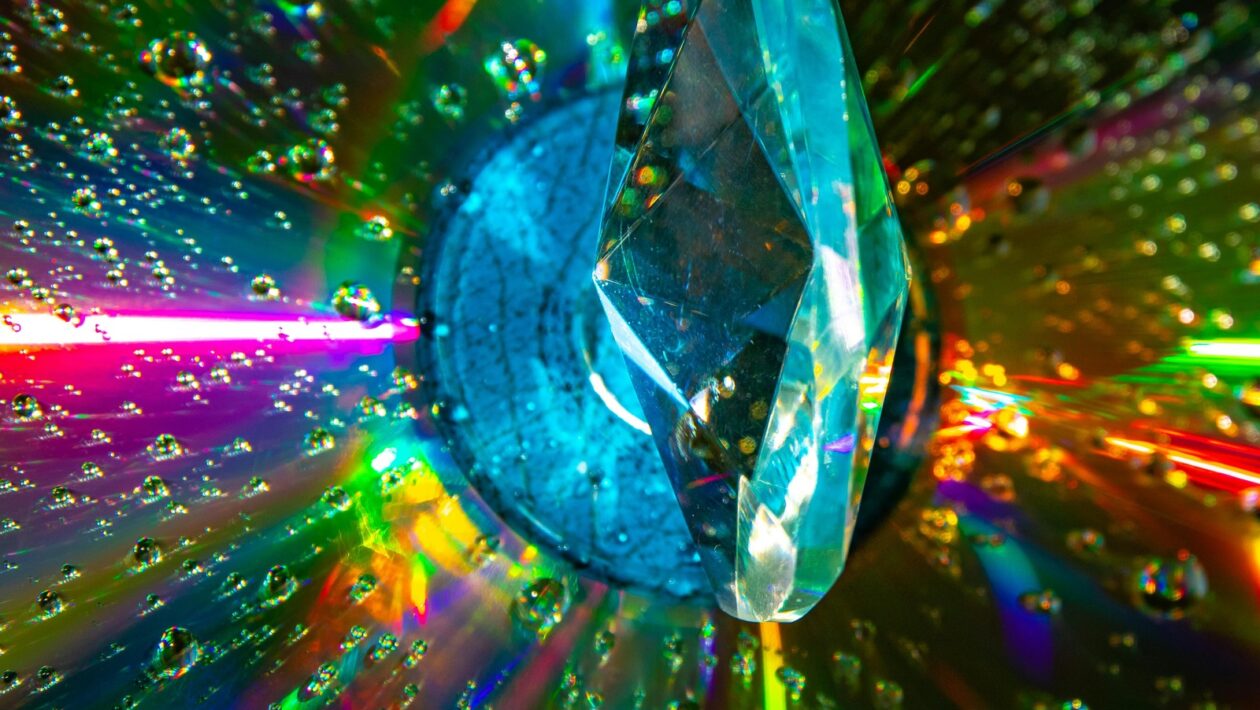 Kondenzační komíny a moderní spalinové cesty: Efektivita a materiálové nároky