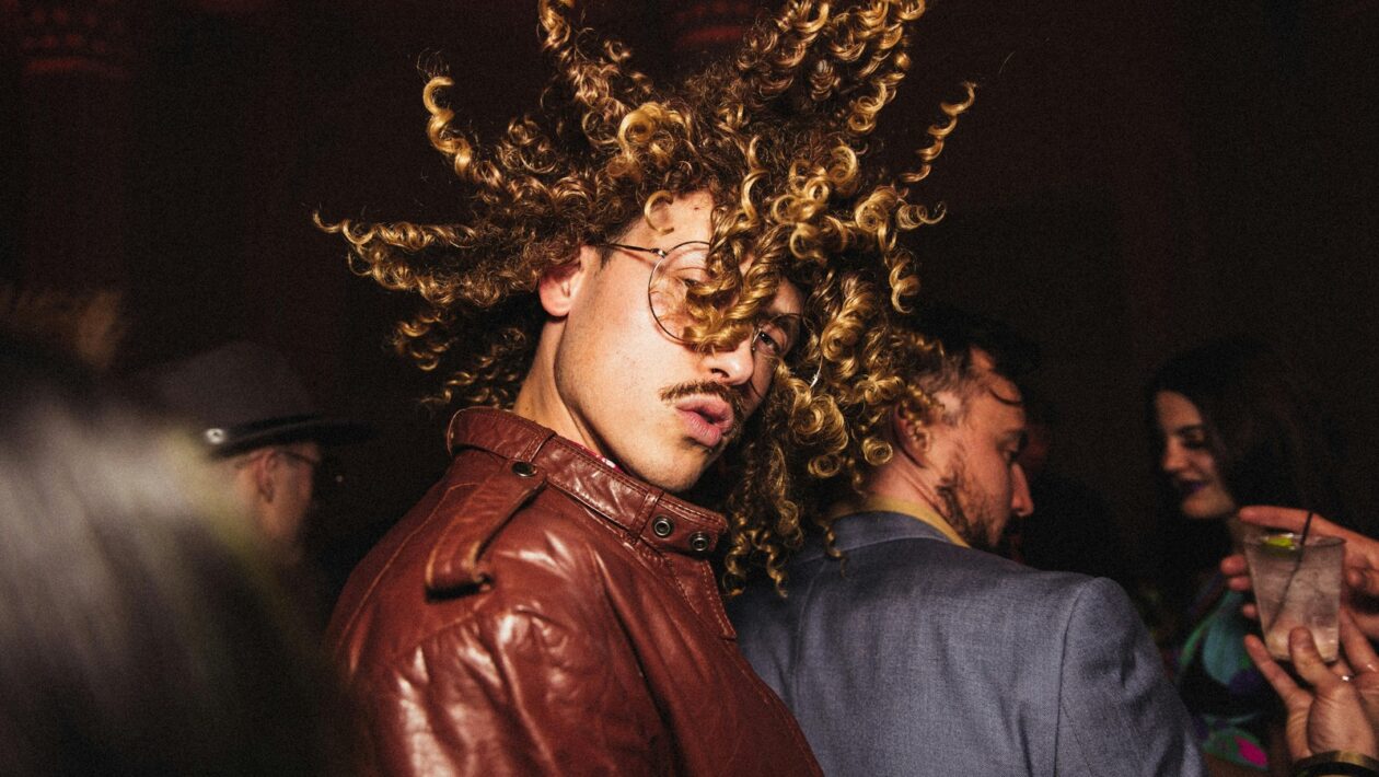 Údržba a výměna baterií v detektoru: Pravidelná kontrola