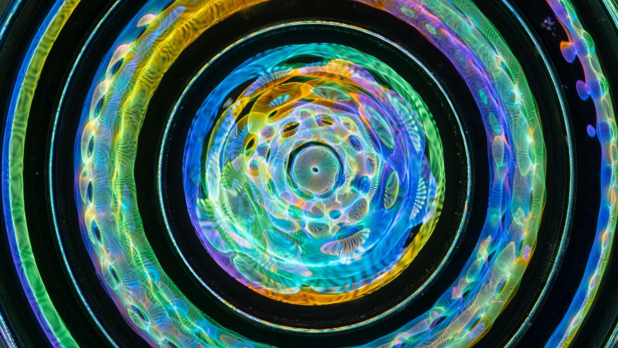 Nezbytné klempířské detaily na střeše: Oplechování a spoje